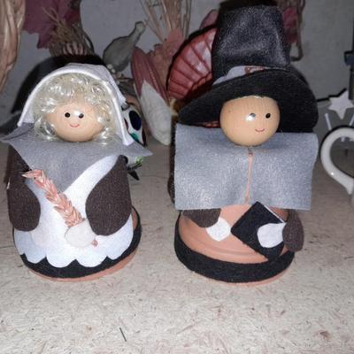 Fall & Thanksgiving Decorations, turkey, pilgrims, dishes, Placemats and more Fall themed items