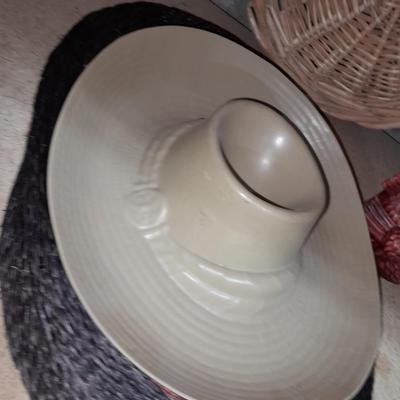 Fall & Thanksgiving Decorations, turkey, pilgrims, dishes, Placemats and more Fall themed items