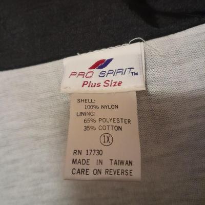 Three Jogging jacket / pant suits Nike Jogging suit XL, Pro Spirit Plus Size, Head size L