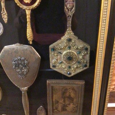 643 Framed Antique Hand Mirror Display