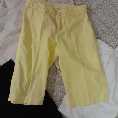 Women's Capri pants size 14