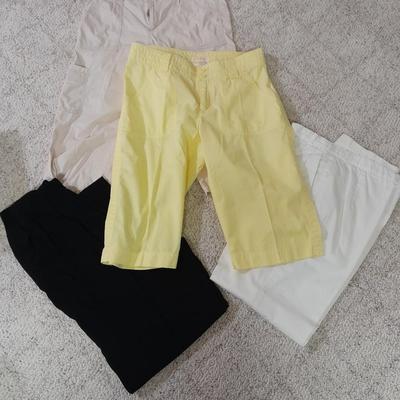Women's Capri pants size 14