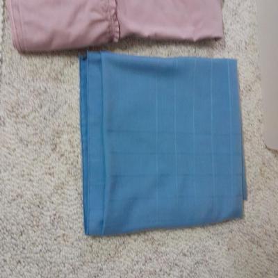 Table linens and embroidered table runner with Tote with lid < Basement