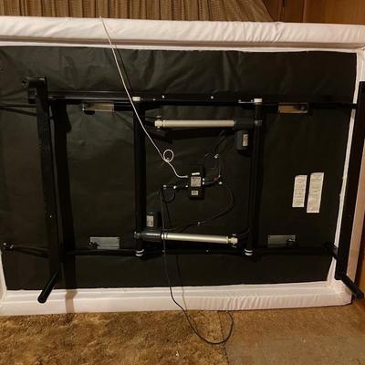 Serta Queen Bed Adjustable Platform