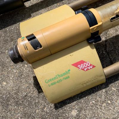 Lawn & Garden Sprinkler Miracle Gro Grass Seed Sprayer Lot