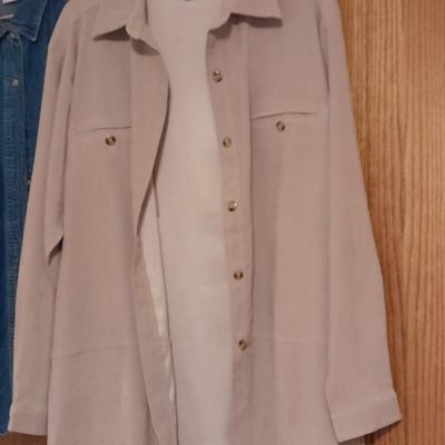 Women's button up Shirt Tops Henry Grethel, Christopher Banks, Pendleton, and others Size L