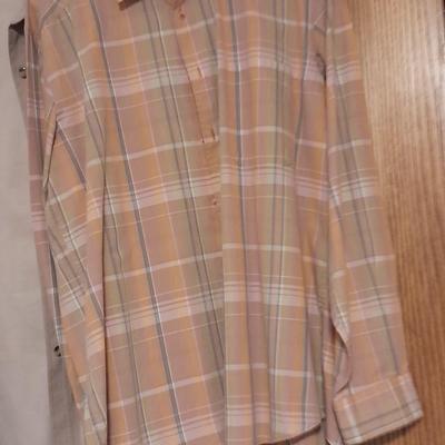 Women's button up Shirt Tops Henry Grethel, Christopher Banks, Pendleton, and others Size L