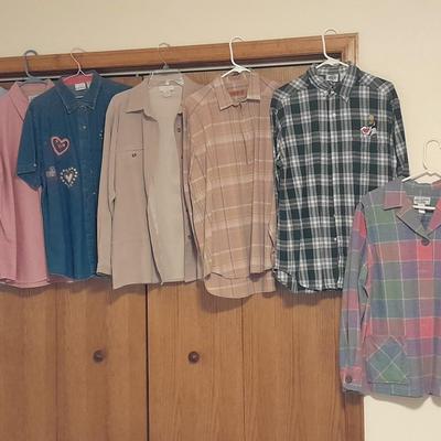 Women's button up Shirt Tops Henry Grethel, Christopher Banks, Pendleton, and others Size L
