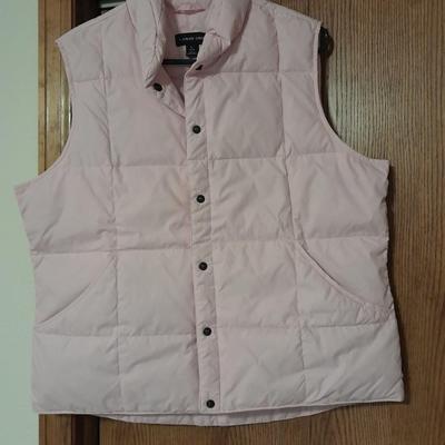 Women's Vests Warner Bros., Stonebridge, Liz Claiborne, Lands End size L and XL
