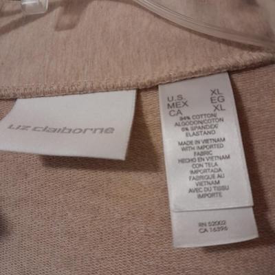 Women's Vests Warner Bros., Stonebridge, Liz Claiborne, Lands End size L and XL