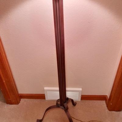 55" Metal base tripod Floor Lamp with decorative shade