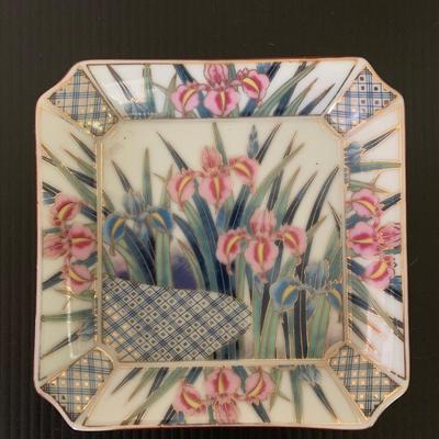 Toyo Shobu Japanese Iris Plate