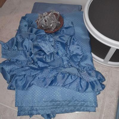 Shower curtain with ties, Organizers, Cleaning, Bathroom scale, and more