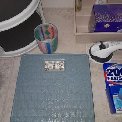 Shower curtain with ties, Organizers, Cleaning, Bathroom scale, and more