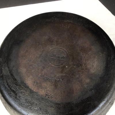 650 Vintage Cast Iron Skillets