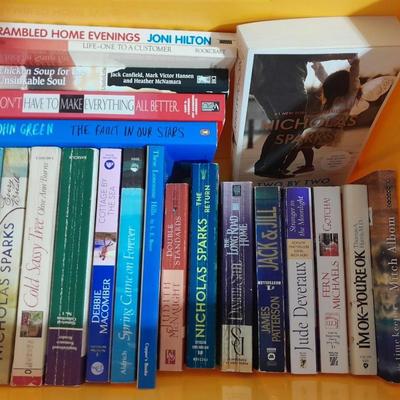 Soft Back Books Nicholas Sparks, Jude Deceraux, John Hilton and more