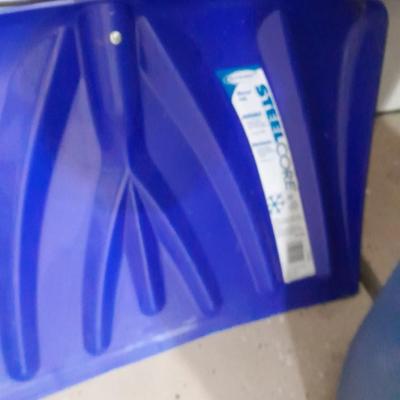 Snow shovels, Push broom, mop, and how with a 18 gallon rope tote