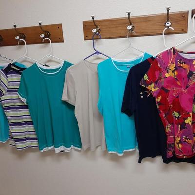 Women's short Sleeved shirt tops, L & XL Christopher Banks, SB, Croft & Barrow