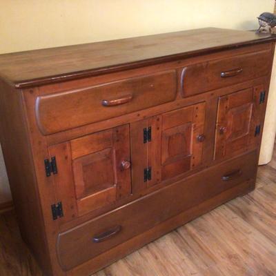 655 Cherry Server/Buffet