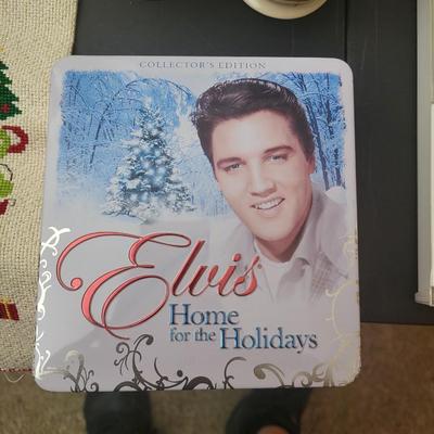Elvis Home for the Holidays Lot