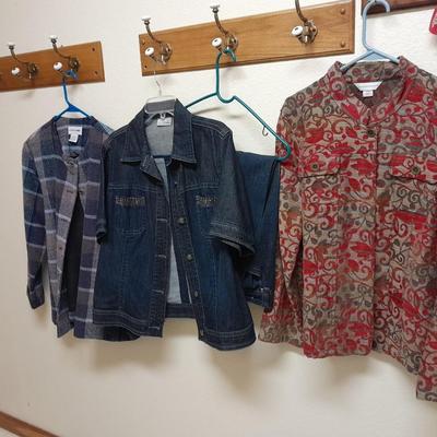 Women's Blazer Jackets and a jean jacket / pant set foreign size 2, 16 and XL Chico's, Alfred Dunner