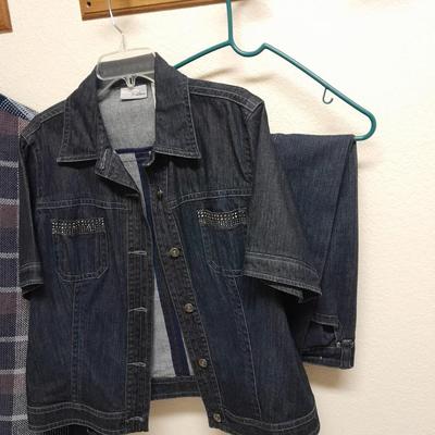 Women's Blazer Jackets and a jean jacket / pant set foreign size 2, 16 and XL Chico's, Alfred Dunner