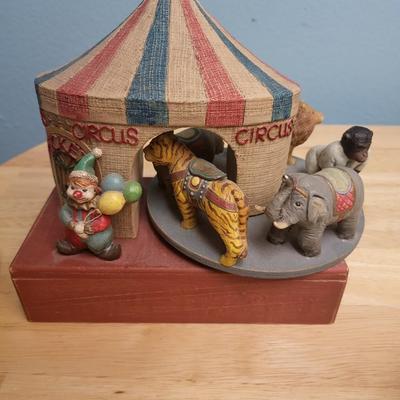 5 Music Box Lot