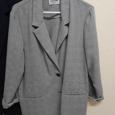 Womens Suits blazer Jackets with pants Nygard 14, Alfred Dunner 14. Liz Baker 14