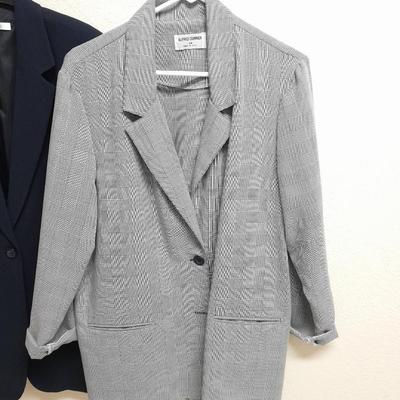 Womens Suits blazer Jackets with pants Nygard 14, Alfred Dunner 14. Liz Baker 14