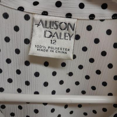 Women's clothes, Two shirts Alfred dunner 14, Allison Daley 12 and a  Elemntz XL Jacket