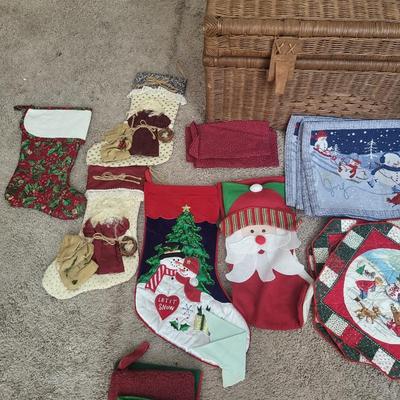 Xmas Linen with Wicker Box