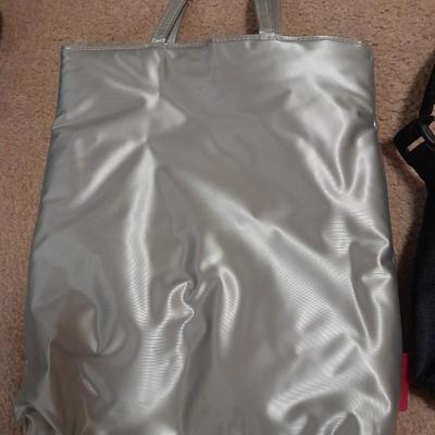 Small black Purse and silver daybag