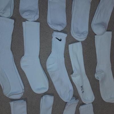 14 pairs of White socks in new to nearly new condition