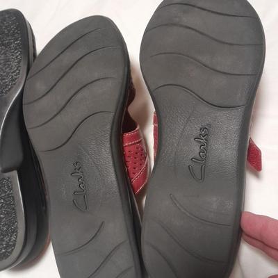 Two pair of Women's Clarks sandals size 10 M