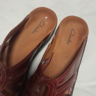 Two pair of Women's Clarks sandals size 10 M