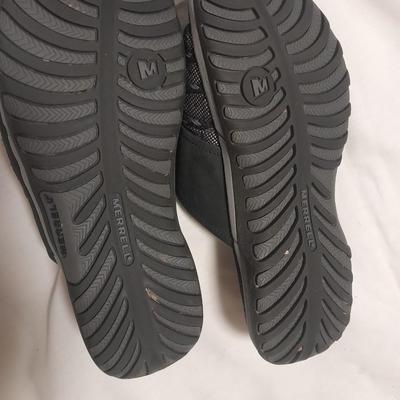 Two pairs of Women's Size 10M sandals Dr. Scholls and Merrell