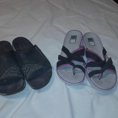 Two pairs of Women's Size 10M sandals Dr. Scholls and Merrell
