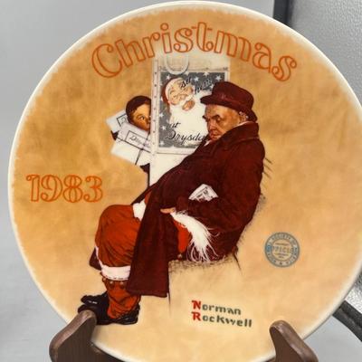 Vintage Pair of Norman Rockwell Collector Plates Christmas Courtship & Santa in the Subway