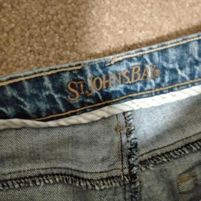 Two pairs of Jeans Gloria Vanderbilt size 12 L and St. Johns Bay size 12 L