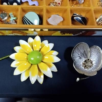 COSTUME JEWELRY AND SECTIONED JEWELRY BOX