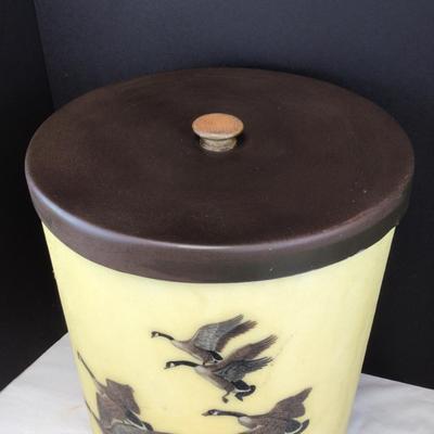 651 MCM Grace B. Gilmore Fiberglass Waterfowl Hamper