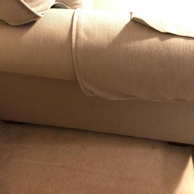 Ethan Allen Couch -Lot 450