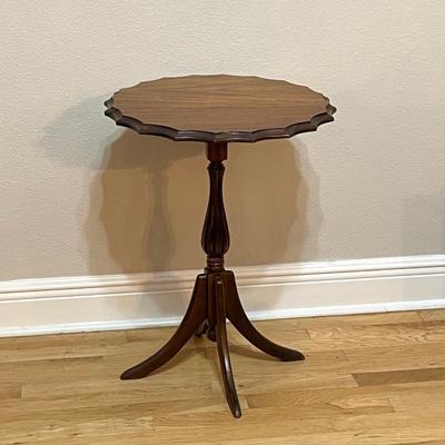 Solid Wood Drop Leave Pedestal Table