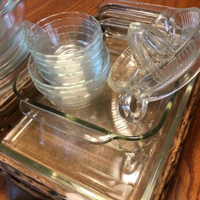 Mostly PYREX Oven/Cookware -Lot 457