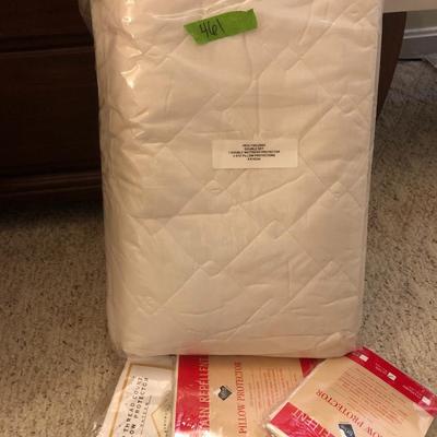 Healthguard Double Set Queen Mattress Protection & Pillow Protectors -Lot 461