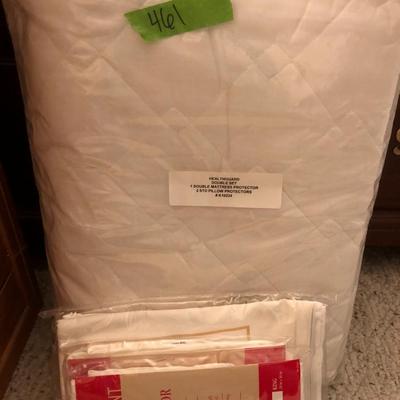Healthguard Double Set Queen Mattress Protection & Pillow Protectors -Lot 461