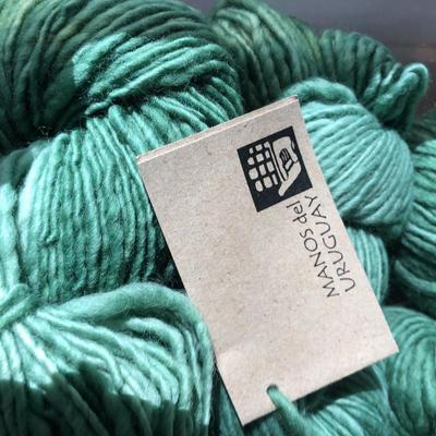 ***H U G E MEGA YARN LOT*** 12 Sealed Containers of Yarn (Baby Alpaca,Silk,Kid Mohair,Angora,Llama,Virgin Wool) -Lot 467