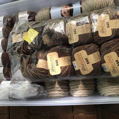 ***H U G E MEGA YARN LOT*** 12 Sealed Containers of Yarn (Baby Alpaca,Silk,Kid Mohair,Angora,Llama,Virgin Wool) -Lot 467