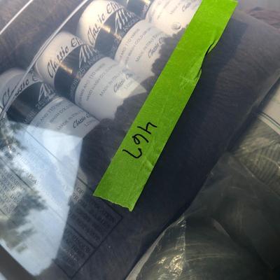 ***H U G E MEGA YARN LOT*** 12 Sealed Containers of Yarn (Baby Alpaca,Silk,Kid Mohair,Angora,Llama,Virgin Wool) -Lot 467