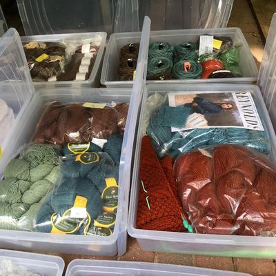 ***H U G E MEGA YARN LOT*** 12 Sealed Containers of Yarn (Baby Alpaca,Silk,Kid Mohair,Angora,Llama,Virgin Wool) -Lot 467